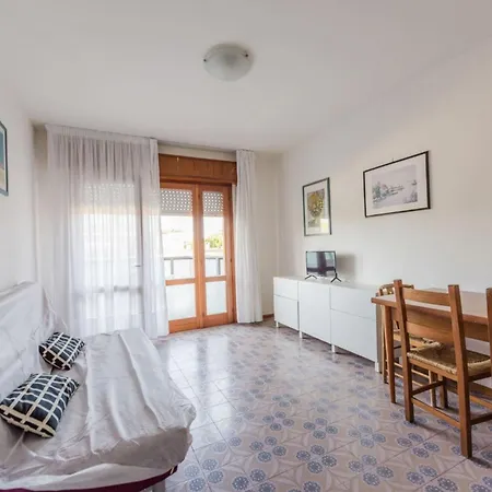 With Balcony And View *