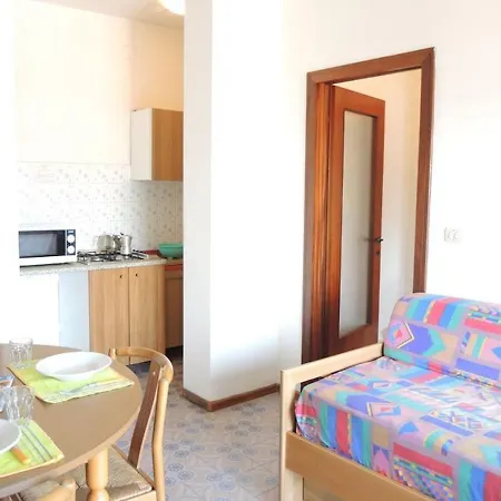 아파트 With Balcony And View 비비오네